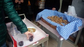 ottava_san_biagio13 Rotorno della processione e sosta presso il rinfresco offerto dalla famiglia di Benedetto Fiore e figli