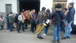 ottava_san_biagio8 Rotorno della processione e sosta presso il rinfresco offerto dalla famiglia di Benedetto Fiore e figli